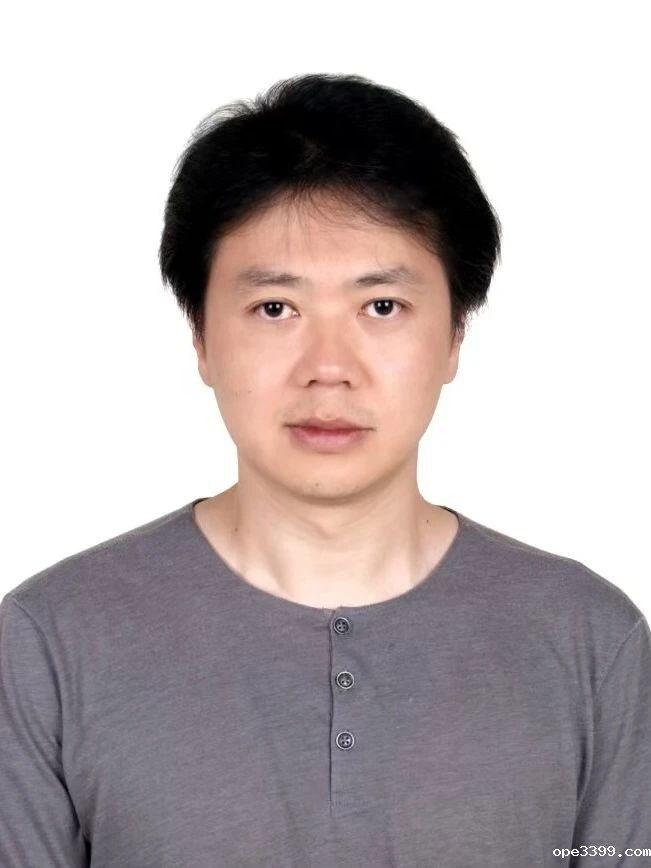 秦鹰